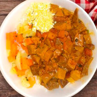 Marmitex de Sarapatel