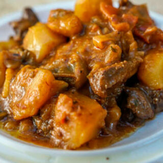 Marmitex de Carne de Panela + Refrigerante 350ml